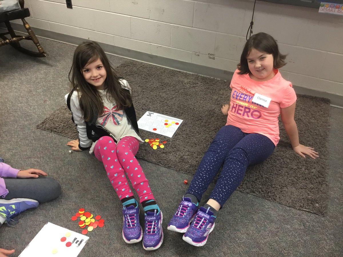 SlavinTeach's tweet image. When your footwear proves that your math buddy is meant to be... #MathBuddies #CUBEProgram @APSMath  #solemates