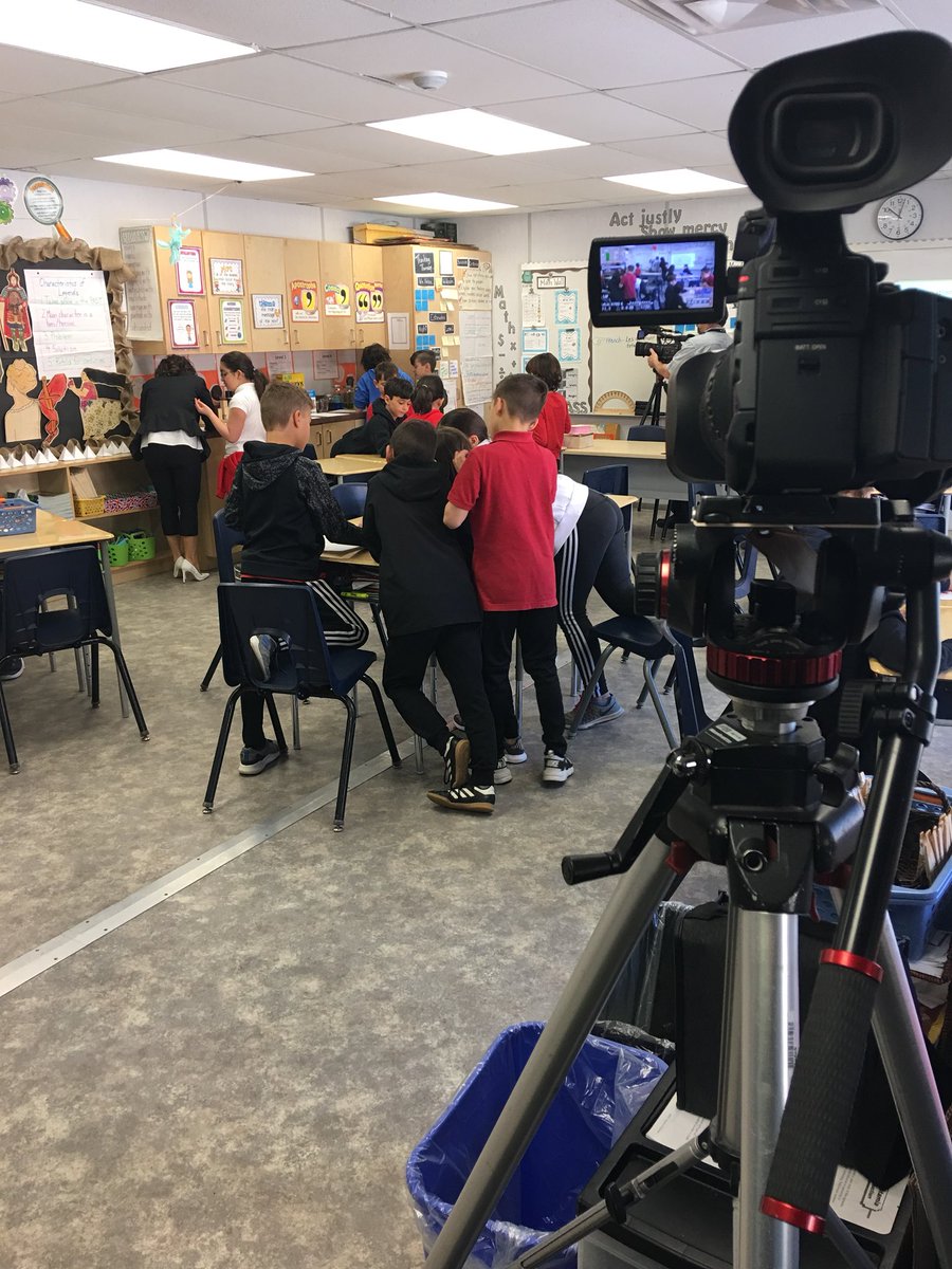 st_smal's tweet image. A behind the scenes look as to what’s happening in Mrs Colozza’s portable this morning.... lots of math talk and some cameras too! Stay tuned... #RenewedMathStrategy @MediaFace @LDatSchool @ycdsb @abfalconi