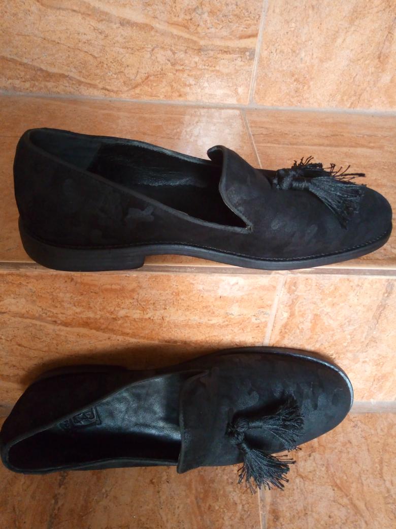 femmybabs's tweet photo. We know that you like varieties, that's why our 'food' comes in different designs &amp; patterns...food is ready. Come inbox &amp; let's serve u our sumptuous delicacies. All sizes ➕ Nationwide delivery available. #Efanda #BespokeShoes #Handmade #ProudlyMadeInNigeria #Shoegame #Fashion https://t.co/D7mxo0RR6z