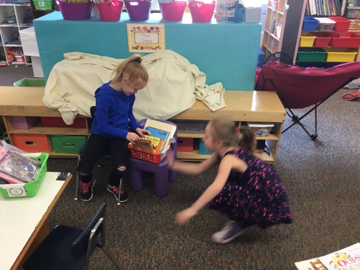 MrsMannsKStars's tweet photo. We had a great time this morning during our “Reading Play dates”! We are becoming Avid Readers! https://t.co/N6raMReC9r