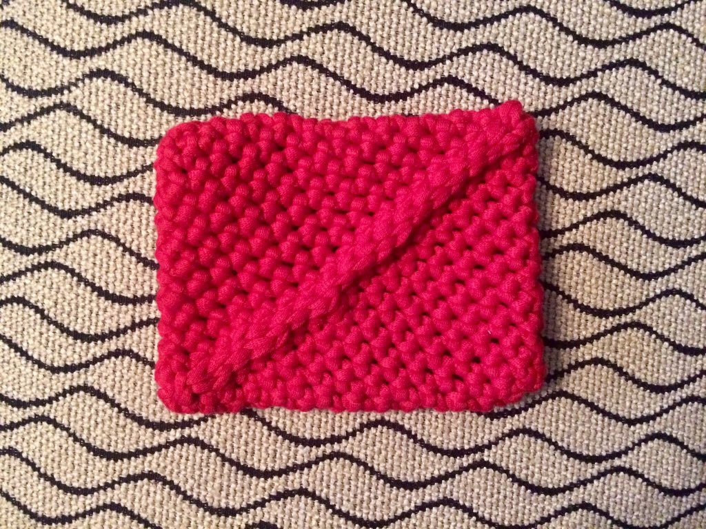 MKilburg's tweet image. #redheartstratayarn #simpleproject #singlecrochetstitch #potholder #beginnercrochetproject