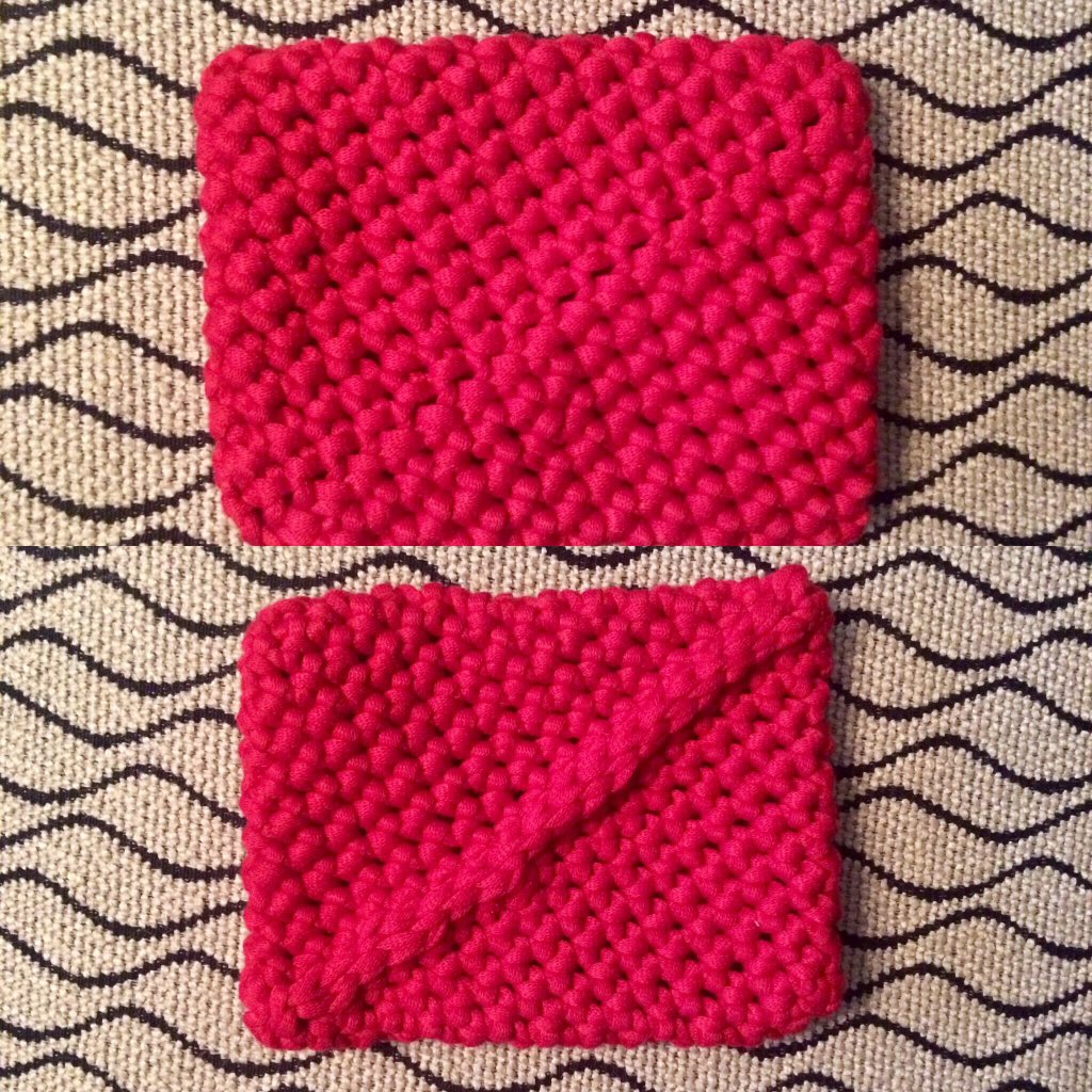MKilburg's tweet image. #redheartstratayarn #simpleproject #singlecrochetstitch #potholder #beginnercrochetproject