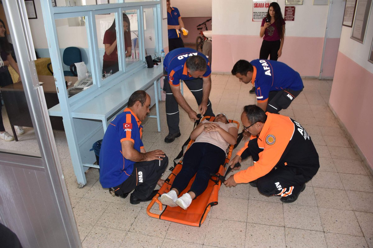 gsb isparta yurtlari on twitter kyk isparta gulistan kiz ogrenci yurdu nda il afet ve acil durum afad mudurlugu ekipleri tarafindan yapilan deprem tatbikati gercegi aratmadi benimyurdumkyk https t co m3khqnqdal twitter