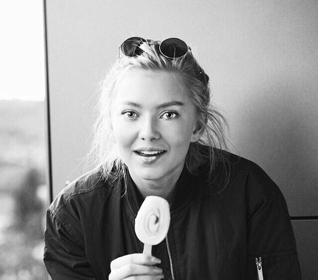 skxmrpg's tweet photo. ✖️Astrid Smeplass.

• Juliet Pettersen.
• 17 ans.
• Hétérosexuelle.
• Première.
• @rpwjuliet https://t.co/QiEIp1GvkA