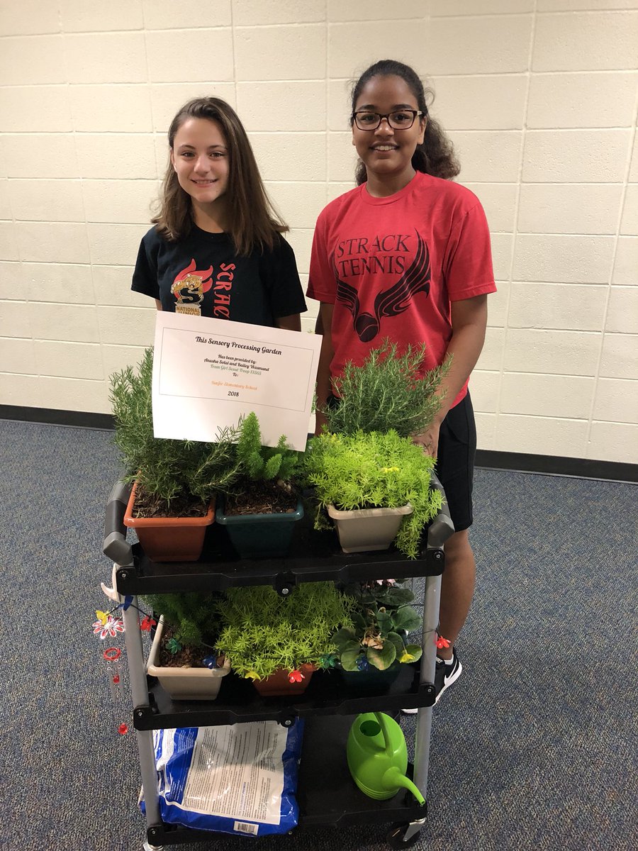 BlakeyMeghan's tweet photo. These thoughtful Girl Scouts created a sensory garden for our @BenferKISD S’s to use as a way to cool down and be mindful of how things smell, sound and feel. These are two @StrackKISD #foreverlearners and #valuesdrivenleaders #promise2purpose @KleinISD https://t.co/U8bRSgBNy6
