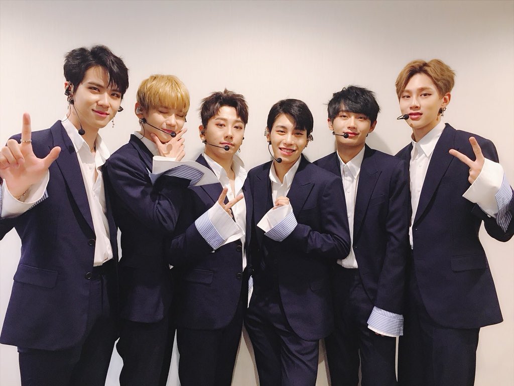 xx_ruirui's tweet photo. 171018－180430
本当に奇跡だ。
JBJが大好き😭💕
元気にしてくださいね！
ずっとJBJに応援している📣
#JBJ #JustBeJoyful #787Day https://t.co/4JiRYmsbgH