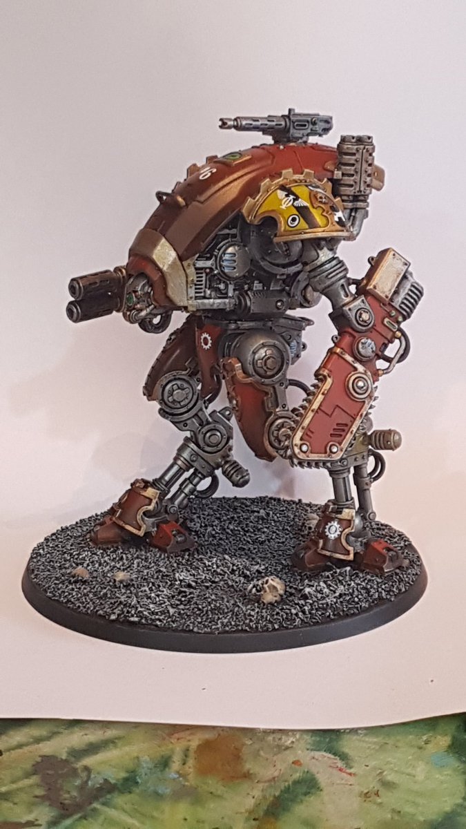 ozrax's tweet photo. 2nd Armiger warglaive is ready to march for mars. #warmongers #admech #40k #miniaturemonday #Forgebane #imperialknights https://t.co/QcaVk1lYyS