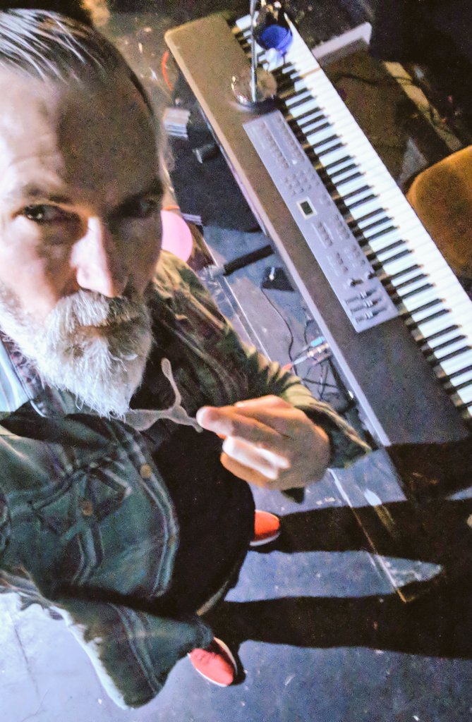 joncampling's tweet image. About to have my #singinglesson at @PrintersPlayH with the wonderfull #VivBerry fingers crossed I have improved since the last lesson 2 weeks ago lol.

#SingAhhhhhhhh

#actor #model #workingout #menwithbeards #menwithlonghair