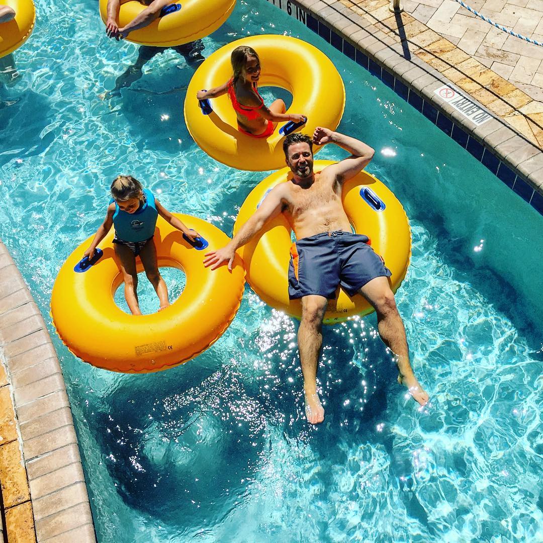 Allow the current to carry you toward exploration. (Photo: @jessica_shelman)