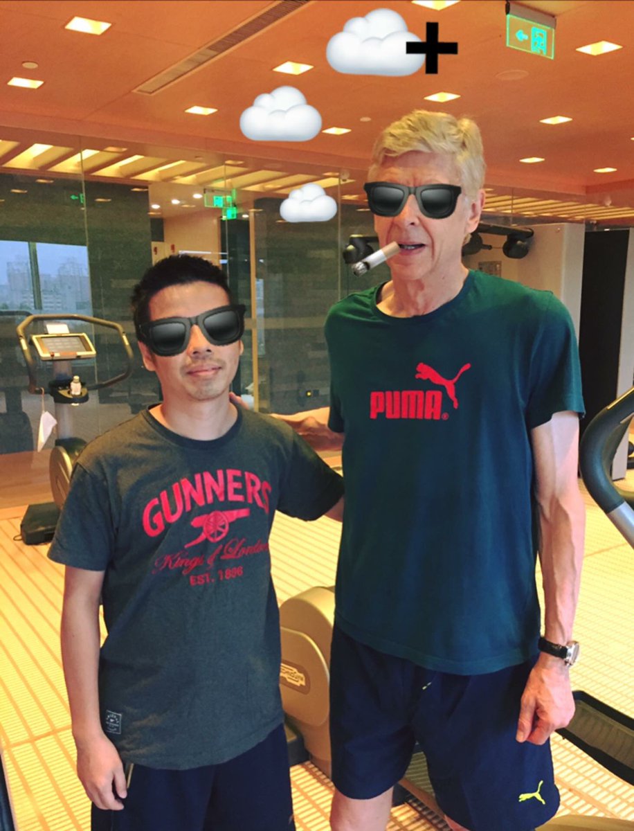 zono13's tweet photo. @Arsenal Yo Boss I met you in Beijing and really happy can chat with you #RespectAW https://t.co/Su0yxExuB8