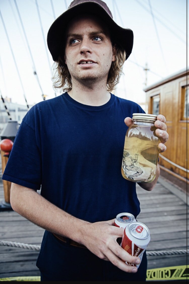 Happy birthday to everyone s favorite bum Mac Demarco 