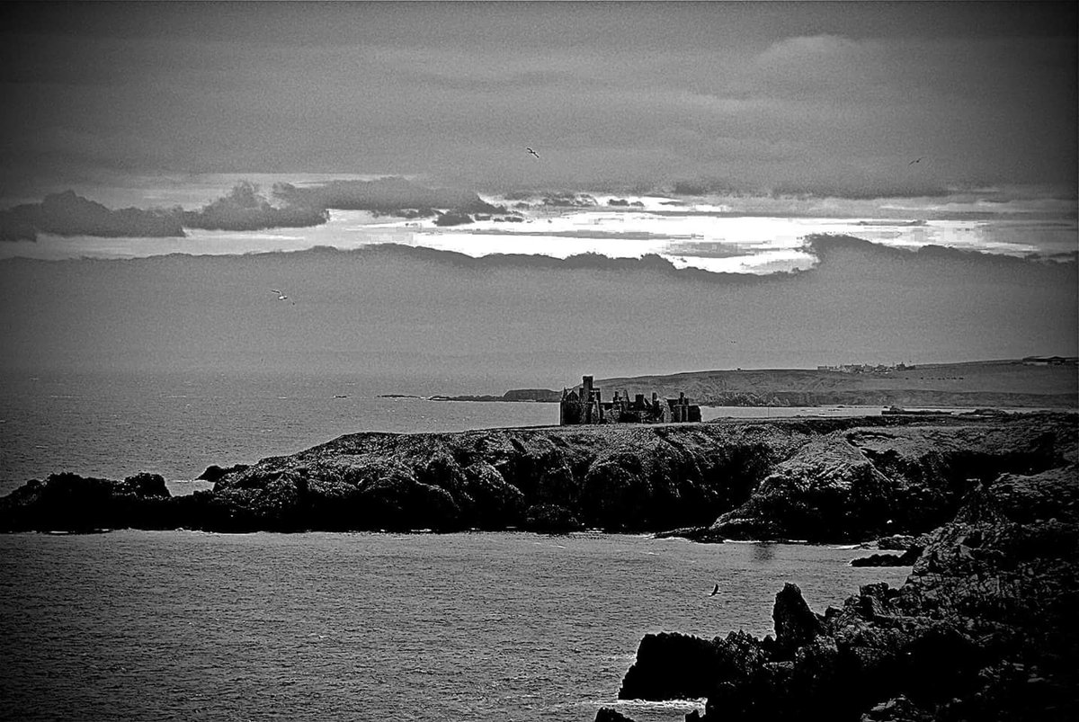 BayOfNigg's tweet photo. @AberdeenFests @visitabdn My photo of Slains Castle https://t.co/oYOZLXpGzC