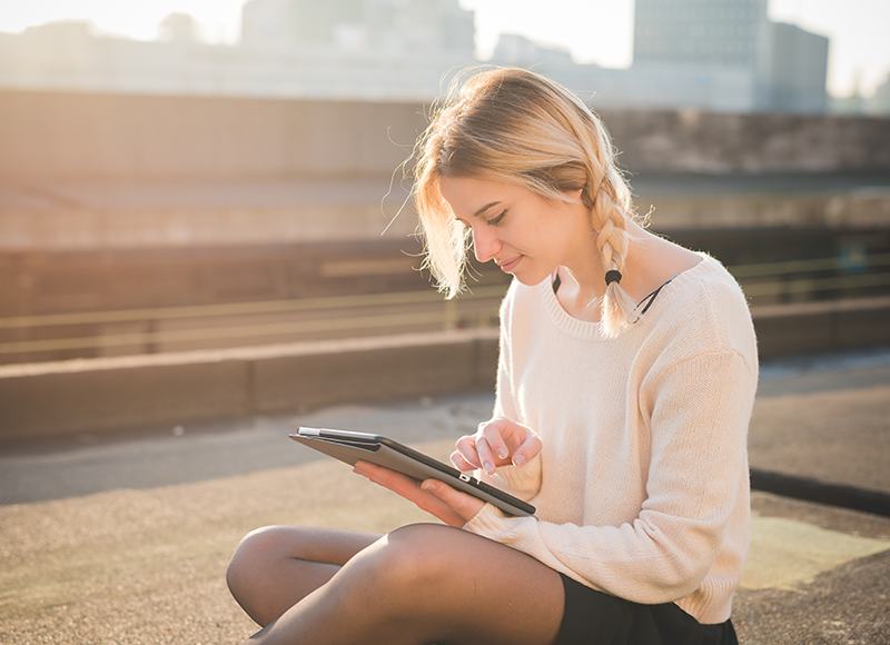 LabDePeriodismo's tweet photo. Estrategias de éxito para crear #edicionesdigitales especiales, pensadas para lectores con poco tiempo y para aumentar #ingresos y #suscripciones. Hoy profundizamos en esta #innovación. https://t.co/hnRlQWV9Bb https://t.co/EApw76cupR