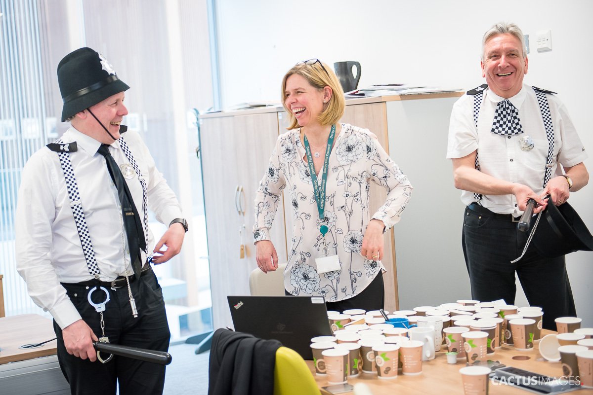 thebiglockup's tweet photo. Thanks to Christine Durrant of @DerbyCC for fighting her addiction to caffeine and hot chocolate to spend an afternoon behind bars in #TheBigLockupDerby. She raised £130 towards five brilliant local causes! 🎊 https://t.co/728rUjYiUl