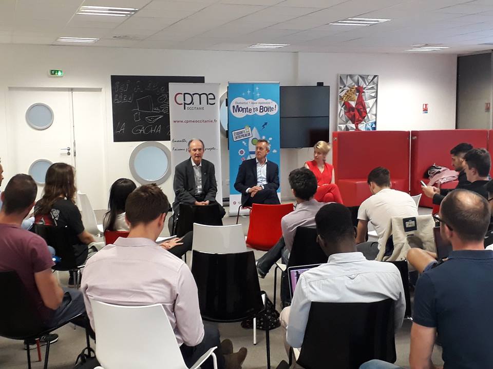 CcefComite's tweet photo. Afterwork Générations d'Entrepreneurs #5

Hier, c'était la 5e édition des afterworks "Générations d'Entrepreneurs", organisés en partenariat avec Pepite-Lr à la Frenchtech Montpellier !
Merci à nos intervenants : Michel Rateau, Conseiller national du commerce extérieur,
CPME OCC https://t.co/qg2lf9hbQC