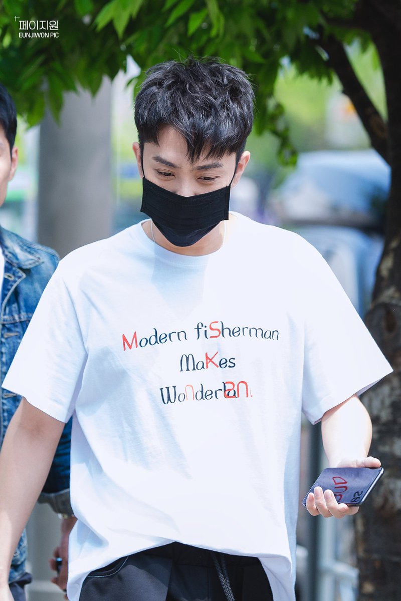 page___one's tweet photo. 180430 커밍쑨 출근
https://t.co/Znz0o1Efwv
https://t.co/sSTnGhFlzF
https://t.co/4dH03q7UD2
https://t.co/whpS93Sayt
#은지원 #EUNJIWON #젝스키스 #SECHSKIES #殷志源 #水晶男孩 #ウンジウォン #ジェクスキス https://t.co/hKu1hH7NbY