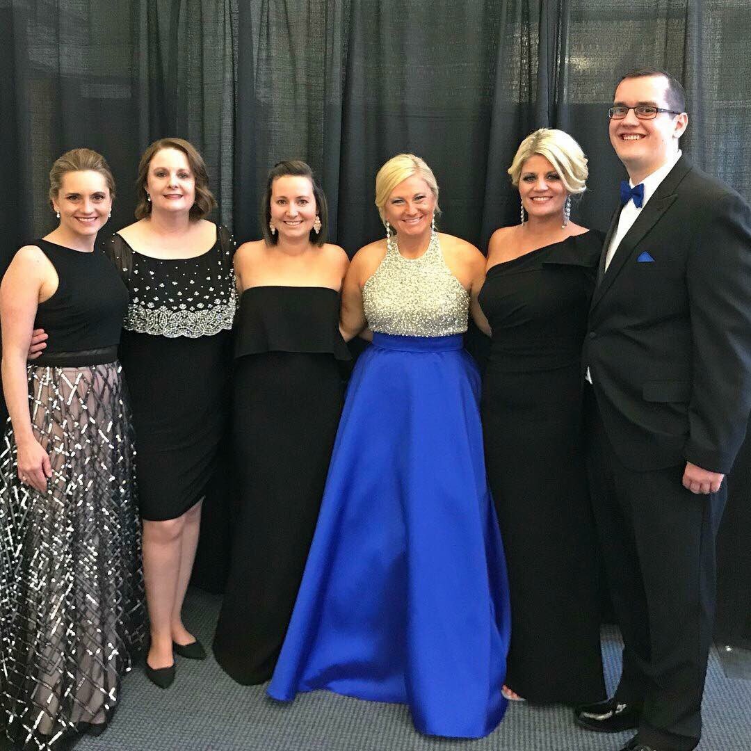 AliciaMParker1's tweet image. A big THANKS to our alumni, corporate sponsors and friends of MSU for making #MSUGala 2018 such a success. Making a difference to current and future Eagles! 💛💙