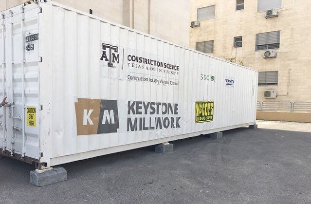 CCCreationsUSA's tweet photo. Texas A&amp;M prides itself on students exemplifying the University’s six traditional core values.
@BUILDtamu, a student-led org., aims at uniting the student body of @tamu through a “large-scale, physically uniting service project.”
#blog #build
 ✍️: https://t.co/nT2KJX6I35 https://t.co/xdLbYOdddu