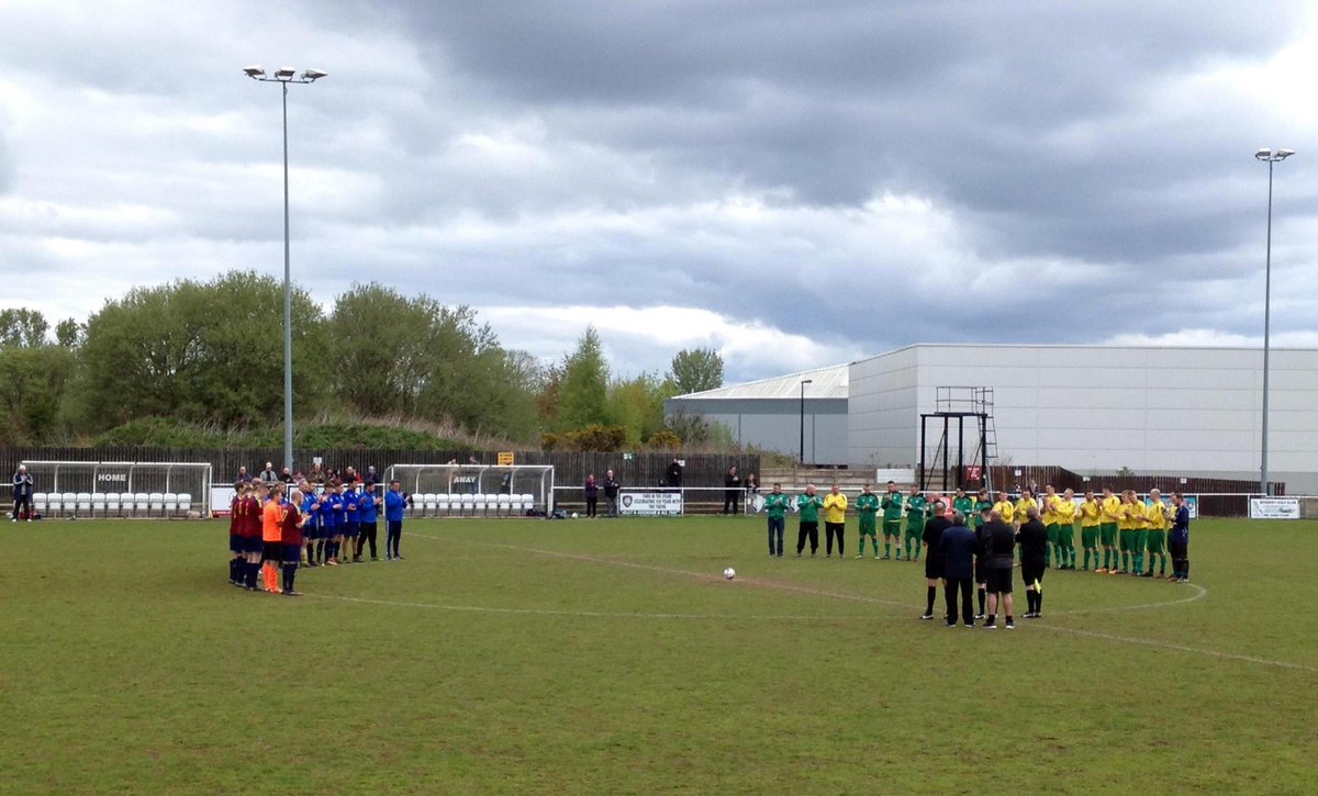 gr455hopper's tweet photo. Game 105 🕚 29/04/18 @ WTFC 
🏆 51st @Worksopsuleague Benevolent Cup Final
@GuestyJosephs three ⚽️69' ⚽️80' ⚽️85'
@LangoldOB nil
Adm: £1 inc prog. / Att: 250+
St. Josephs 3rd BC win: 🏆2003, 🏆2016, 🏆2018 https://t.co/IevFxlByt3