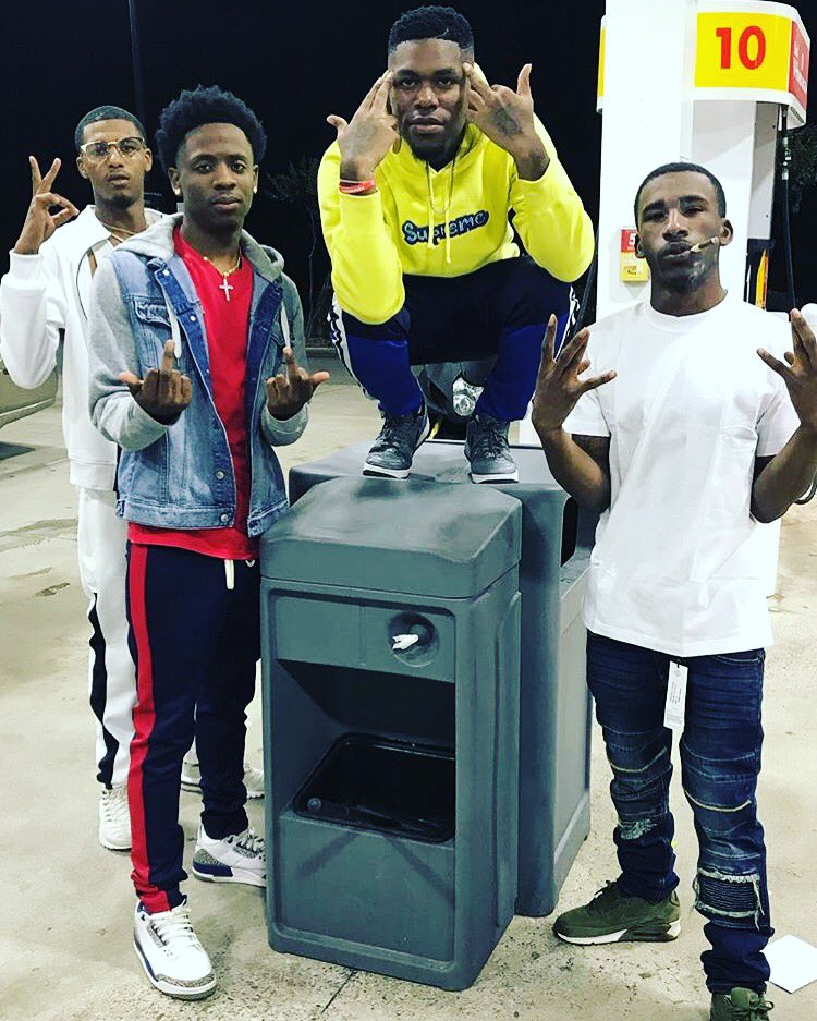 dmire5080's tweet photo. I bet a nigga ain’t gone Fuck with us ‼️ #GORILLAGANG #FREESHUG #RIPBOSS #GIPMARV https://t.co/r6DkFwO1qA