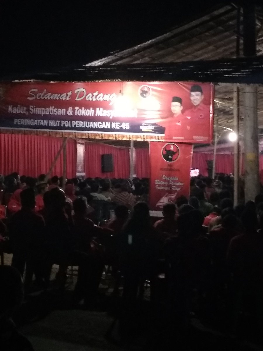 HUT PDI perjuangan Tirtomoyo
#pactirtomoyo 
#KandangBant3ng 
#KamiTidakTakut 
#wonogiritetep1