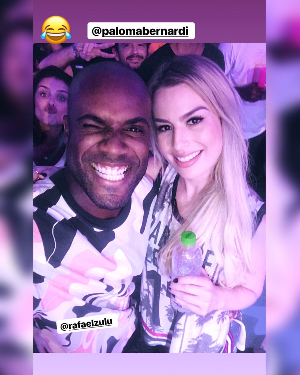 WalVale_NandaK's tweet photo. Stories @fernandakeulla 😂 @palomabernardi @rafaelzulu #tardezinha #fernandakeulla #nandakeulla #keullovers #reporter #videshow #curtindo #pagodinho #notardezinha https://t.co/yzHM2miZm9