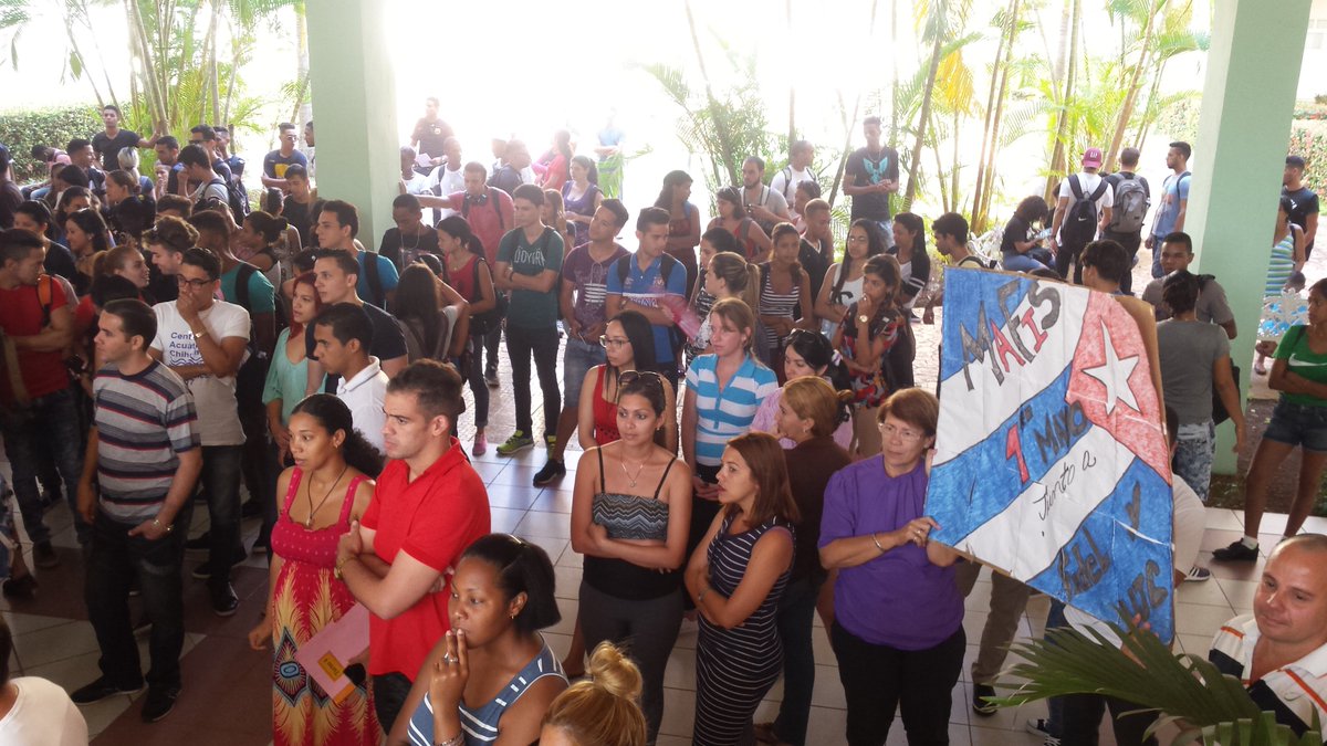 catedra_Che_uci's tweet photo. La Facultad 3 de @universidad_uci celebra el #1Mayo con sus trabajadores y estudiantes. Demostrando su compromiso con #Cuba y dejando bien claro que #CubaEsNuestra 
@yadianperez @silvanouci @nicado3 @nataliauci16 @ymerino_cuba @jrivera891228 @lrdguezglez @LesterColladoR @Lieen19 https://t.co/69uNb60GJK