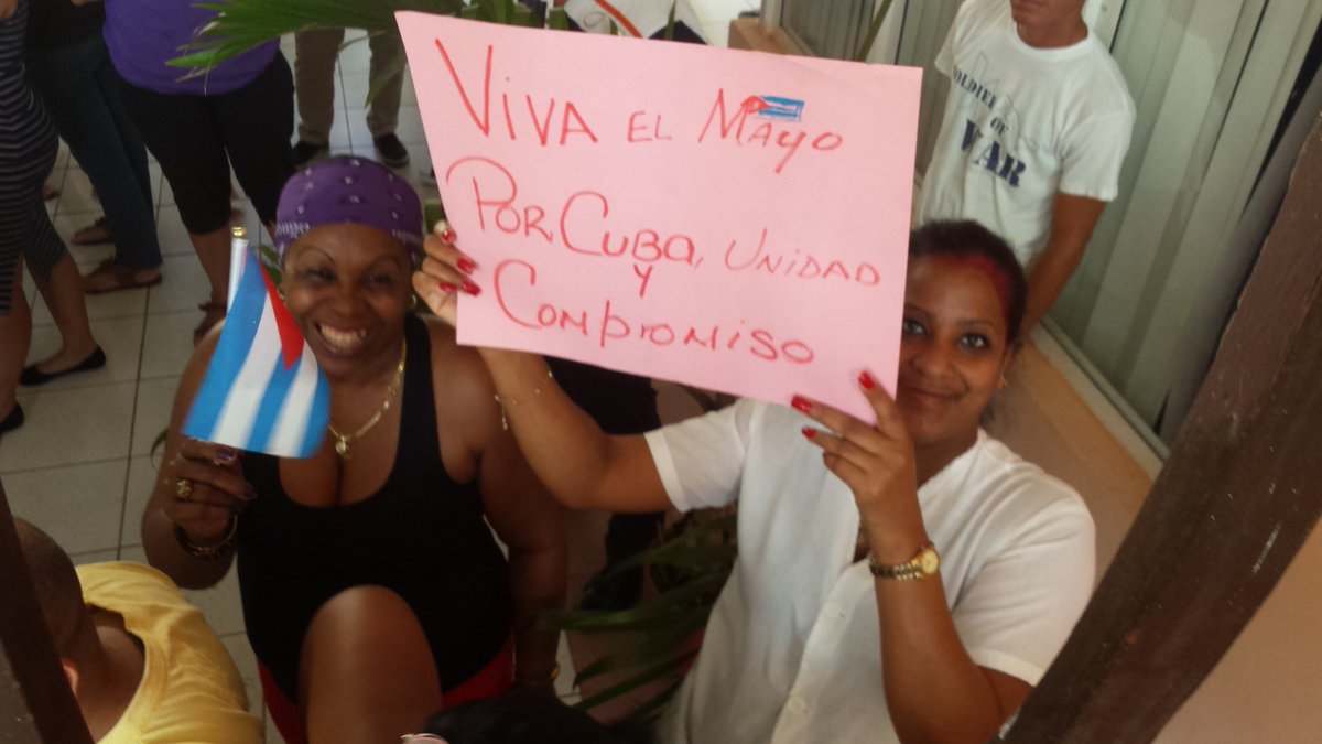 catedra_Che_uci's tweet photo. La Facultad 3 de @universidad_uci celebra el #1Mayo con sus trabajadores y estudiantes. Demostrando su compromiso con #Cuba y dejando bien claro que #CubaEsNuestra 
@yadianperez @silvanouci @nicado3 @nataliauci16 @ymerino_cuba @jrivera891228 @lrdguezglez @LesterColladoR @Lieen19 https://t.co/69uNb60GJK