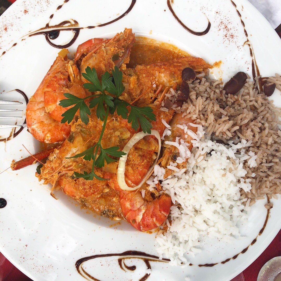 vanessabolosier's tweet photo. I honestly live for this food. #caribbeanlife #guadeloupetourism #caribbeanfood #eatcaribbean #caribbeaneats #eeeeeats #foodgram #foodporn #foodphotography #foodie #foodgasm #foodpassion #lobster #ouassous #langouste #lambi #conch #conchchowder https://t.co/diZJcSpOVH