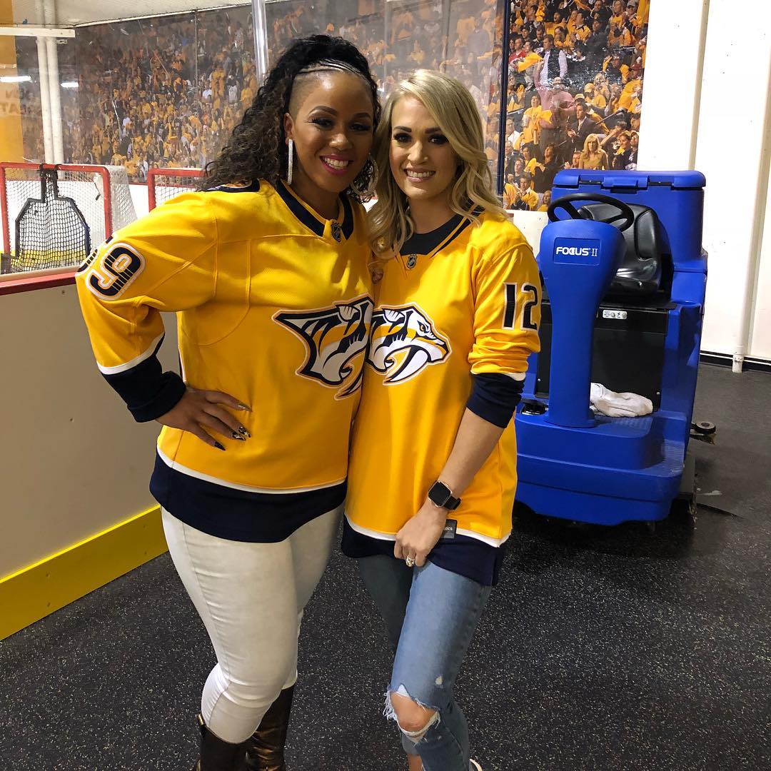 Edmundmistake's tweet photo. @carrieunderwood AND I JUST FINISHED SINGING THE ANTHEMS! NOW LET’S GO WIN THIS GAME! GO PREDS!💙💛💙💛#MoonChildMusing #YoureAmazing #PeaceLoveAndMusic #NashvillePredsAnthemSinger #StanleyCup #CanadianAnthem #CarrieUnderwood #TamicaHarris #MusicIsLife
https://t.co/NYgMPLKJSN https://t.co/ADX3kGiBkh