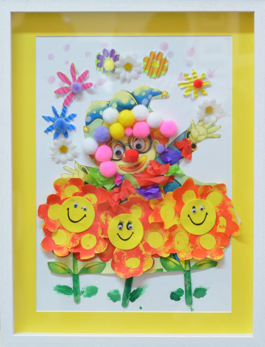 If you haven't had chance to pop down to <a href="/TheArtStudioUK/">The Art Studio</a> to see our children's painting exhibition make sure you do. It ends on Thursday 3rd May. Here are some photos of the overall winners Mason and Thora who popped in this morning with judge Grega <a href="/CANS_art/">CANS</a> #PhilipAstley