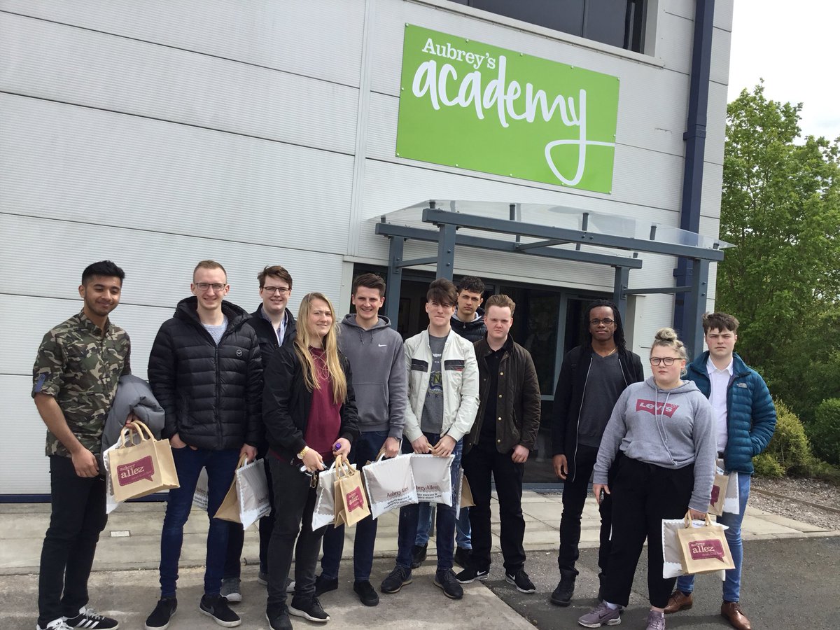 tonywrightchef's tweet photo. Thank you to @AubreyAllen on behalf of @AcadCulArts apprentices @UCBofficial Great tour today,very informative ,Dry Ageing,Demonstration of meat cuts,Slow Food Movement,Sustainability,British Native Breeds,Flavour,Feed @SaraJayneStanes @simonthebutcher https://t.co/6eTJB9gQrI