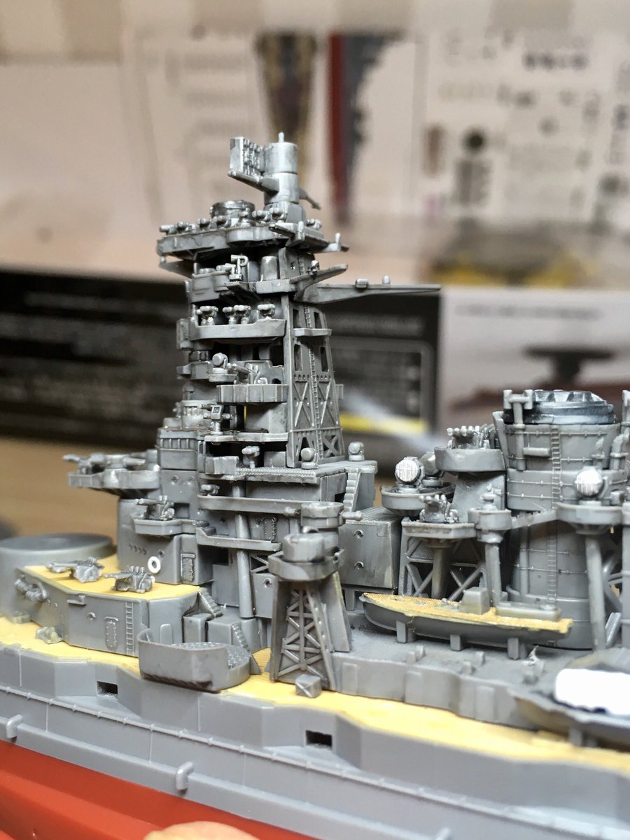 Tri 大和や比叡のような塔型艦橋ならまだしも典型的なパゴダマストである金剛の艦橋をスナップフィットでここまで表現できたのは凄いと思います