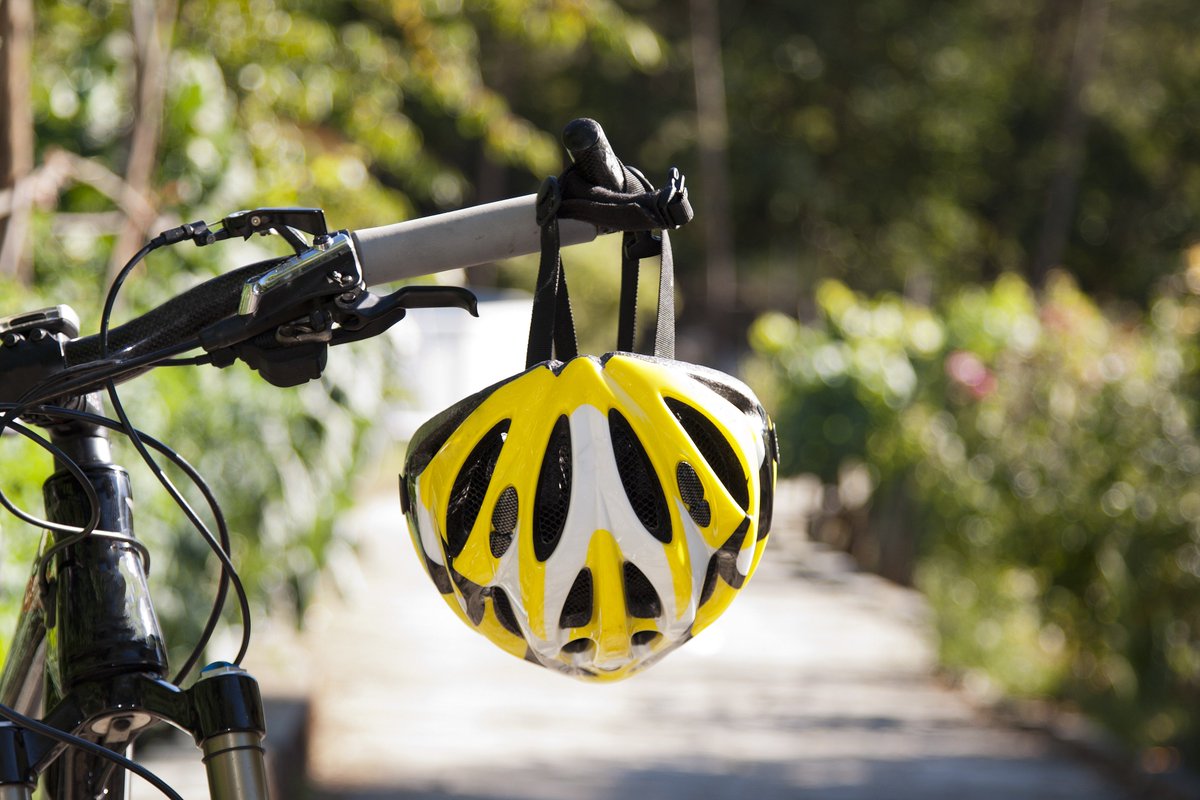 Tis' the season for cyclists! Let's make it a safe one.  Wear a helmet, make sure you signal your movements and obey road signals &amp; traffic laws. If you're riding at night, make yourself visible with lights and reflective items. More safety tips here: bit.ly/2Kr5QXI