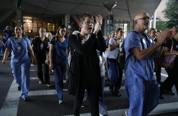 Industry study: Ballot initiative costs hospitals $1b a year. Via Boston Globe cra.in/oPuuK5p