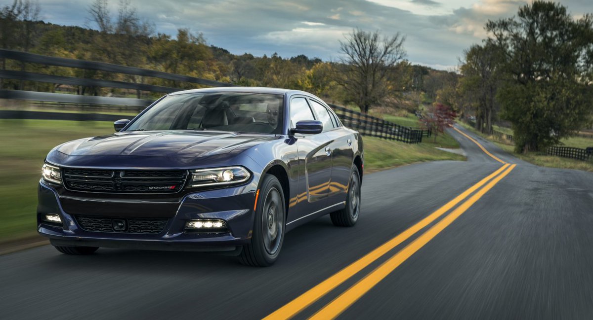 Moritz Chrysler Jeep tweet media