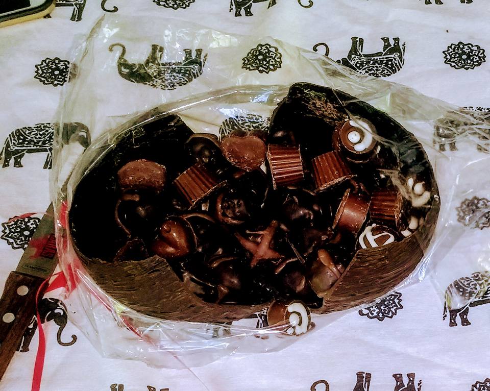 Chocolatesweb's tweet image. #BuenLunes #chocolate #bombones #vasijas #cajas #casa #adornos #bombones #Eventos #fiestas #Mesaza #sabores #alimentos #emprendimietos #emprendedores