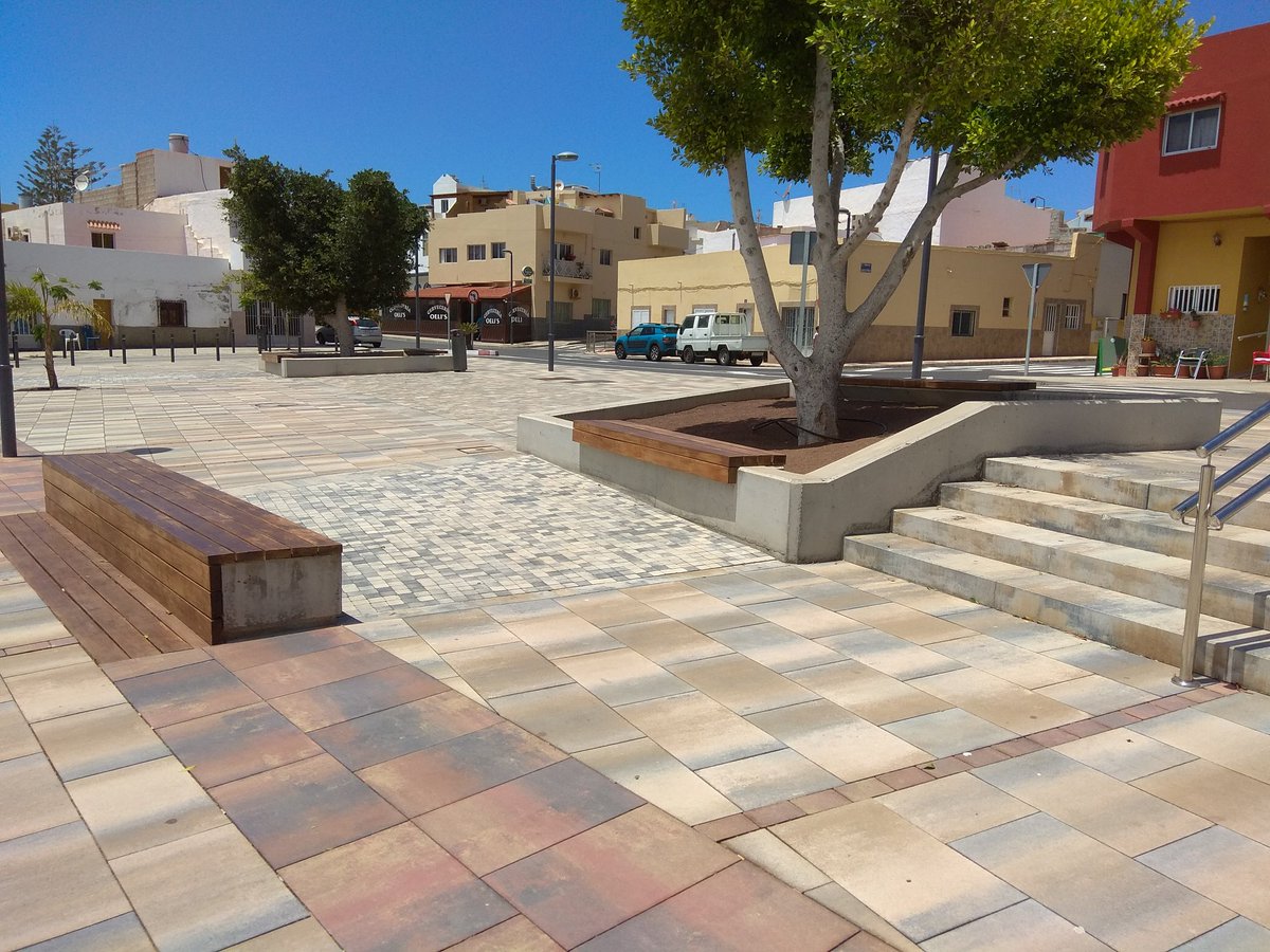 STIngenieros's tweet photo. Propuestas para entornos urbanos

#pajara #Fuerteventura https://t.co/0jyr6CRvW9
