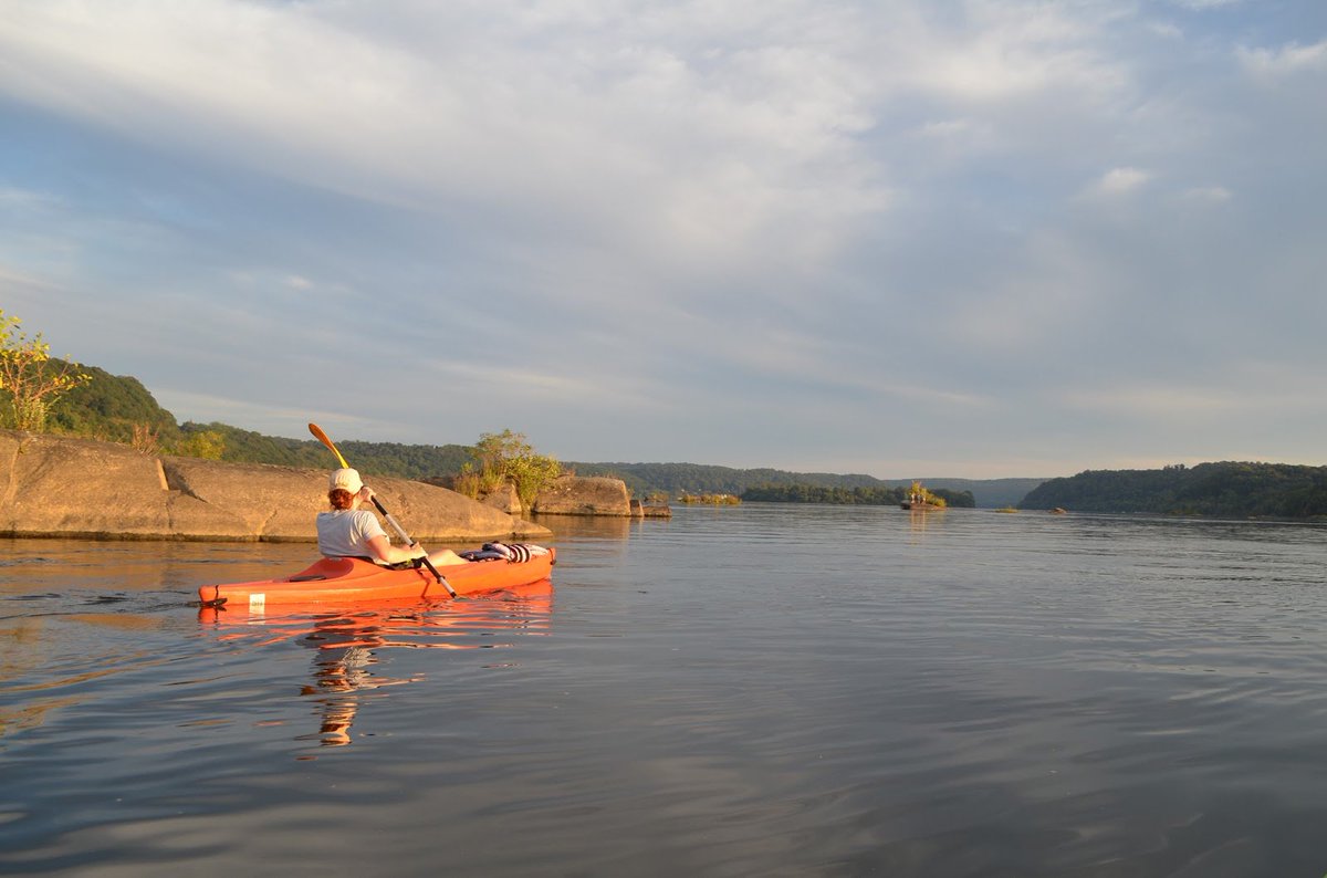 Enjoy the petroglyphs of the Lower Susquehanna Valley, but follow these @NatlParkService guidelines when visiting PA's Rock Art: 
👉 Don't touch the petroglyphs.
👉 Take photos 📸 & sketch. Avoid taking rubbings.
👉 Don't deface the images.  
➡️https://phmc.info/2ra5CfE