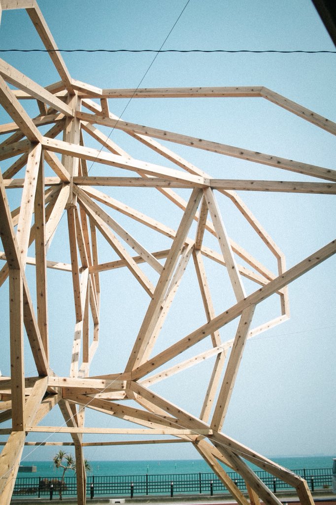 sayamatsu_photo's tweet image. そういえばおととい行った漢那ドライブインアートプロジェクトで撮ったやつあげれてなかったや。はよフィルム現像したいー
#漢那ドライブインアートプロジェクト
#KDAP