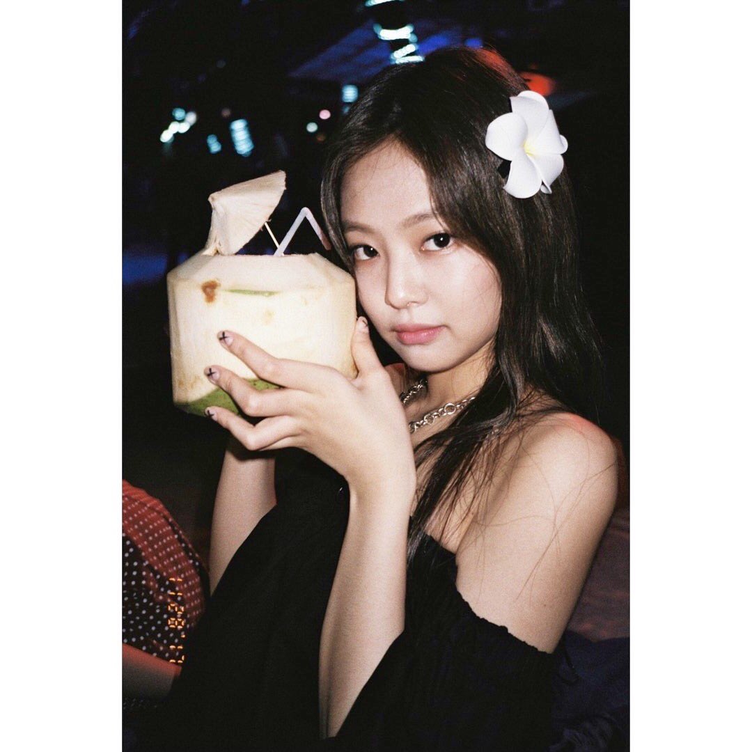 blackpink__kh's tweet photo. #MAY_Will_Be_For_BLACKPINK
#MayIsForBLACKPINK
#To_Make_Come_Back_Soon
#Done_With_Recording
@ygofficialblink https://t.co/HvGaITvWKV