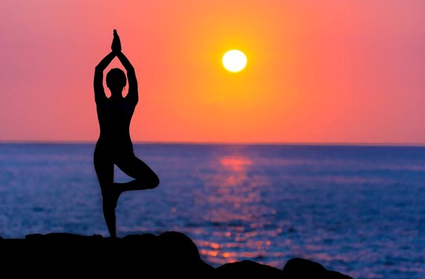 tancreamworld's tweet photo. Us Brits don't see much sunshine, when we do we lap it up with gay abandon! Enjoy the sun, but sensibly. Sun burn is a sign of DNA damage cause by too much exposure to UV which can lead to skin cancer? #TheDarkSideOfTheSun #TancreamWorld #SPFRevolution https://t.co/YShjVMCjWF