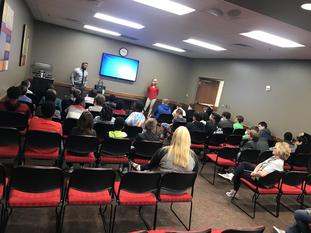 AStateERZ's tweet photo. Fun morning @ArkansasState w/ @JPSHurricane 6th grade students. #futureredwolves https://t.co/FSiFkAxc3Z