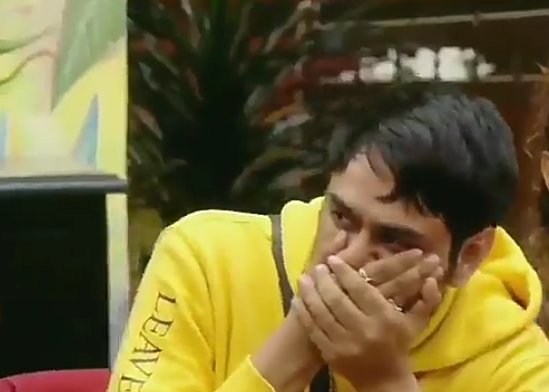 shruti_H_'s tweet photo. When Bigg boss asked him to nominate 5 sadasya from house n this was his expression..🤣🤣🤣
#VikasKaBirthday #OctoberThrowback #VikasGupta @lostboy54 https://t.co/wFWWdbqBLV
