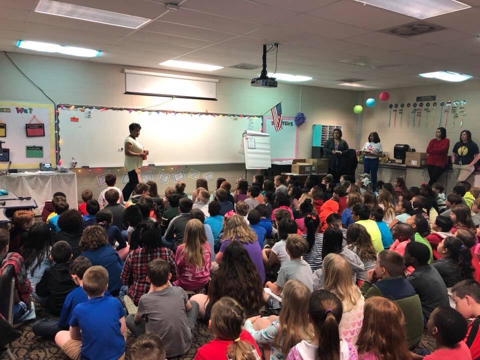 ScalesElem's tweet photo. Thank you to our local Rotary Club for the dictionaries and wise words they brought today! #ittakesavillage #SuperstarCommunity https://t.co/7OXHecv28l
