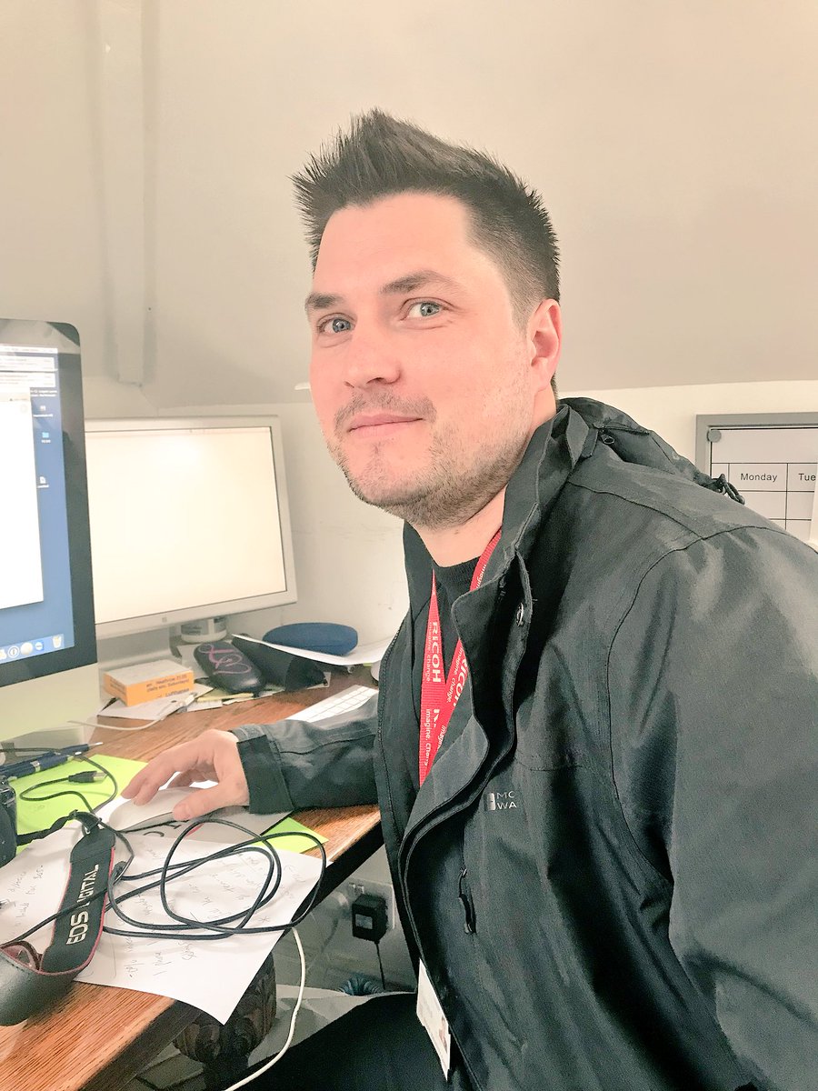 julesserkin's tweet image. Hello @vanillaweb guess who’s here ? He’s a daddy now too ! So I can’t keep him ! #TechWhizz #sortsMyStuff