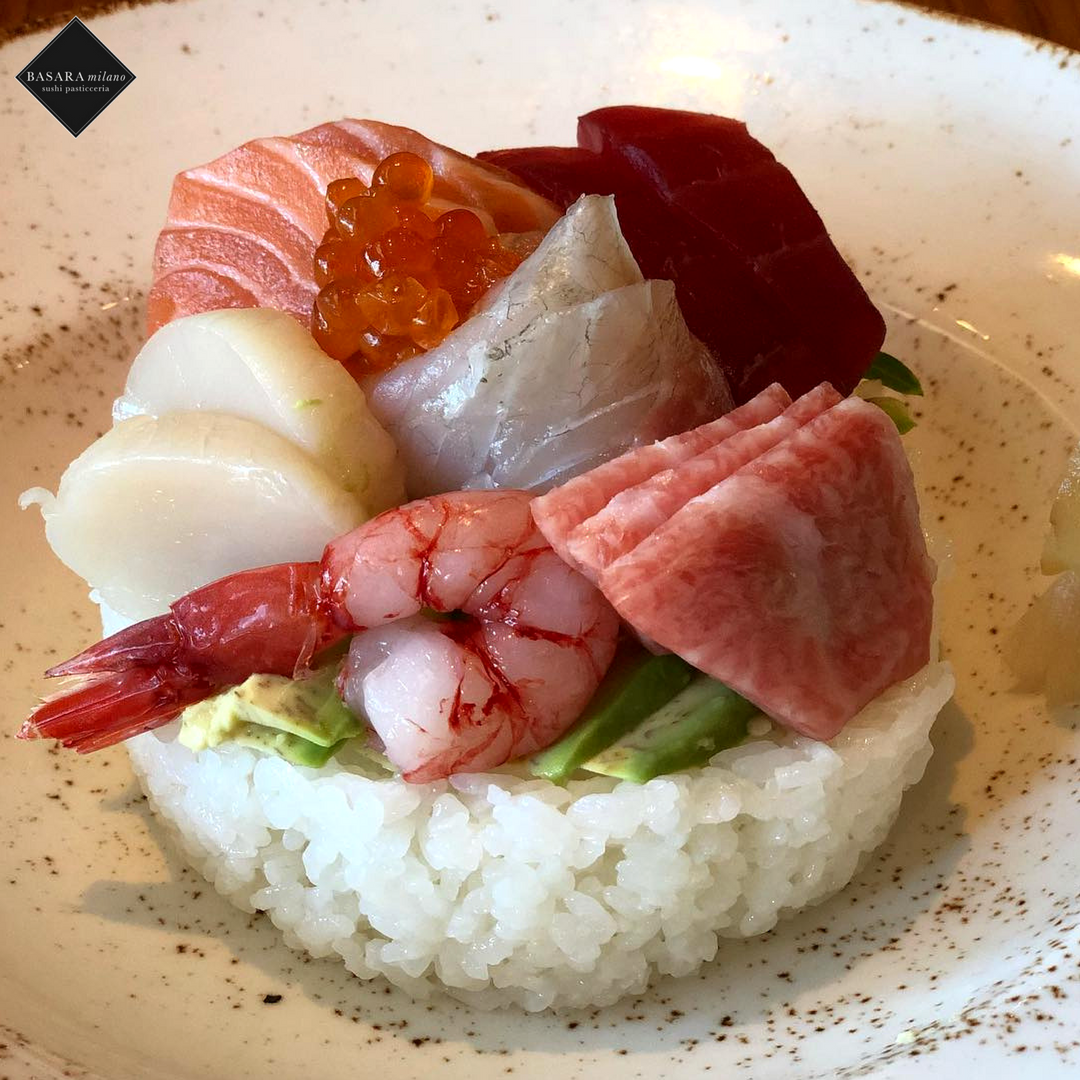 BasaraMilano's tweet photo. Le specialità giapponesi di #BasaraMilano vi attendono a #Venezia e #PortoCervo, mentre a #Milano ci prendiamo una piccola pausa e l'appuntamento è per domani!
Buon 1° maggio!
#restaurant #1maggio #festadellavoro #sushi https://t.co/XGEDbmFZeC