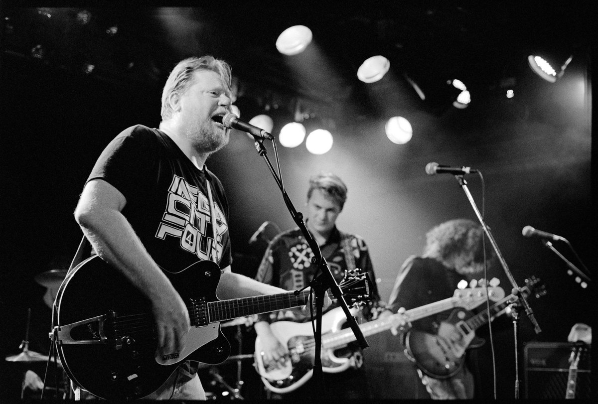 Utrecht take note! May 20th we'll b playing our beloved hometown together with our friends of @TheYearlings and Wounded Kite. Sunday Afternoon show between 16-20h. Come around and party with us at Café Kanaalzicht! Info: buff.ly/2JyqKno