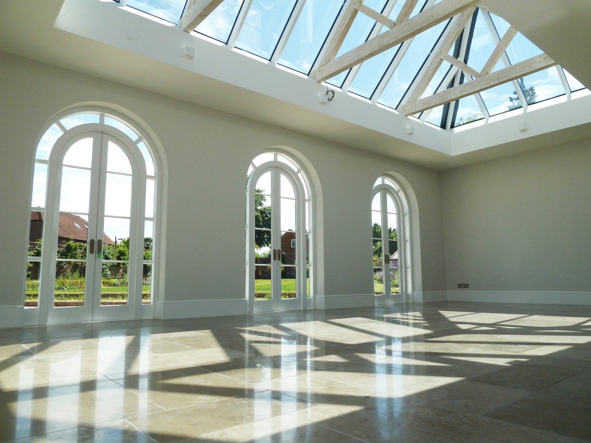 CFW_architects's tweet photo. #shapeoflight... A few @CFW_architects snaps of interesting ways in which we like to manipulate light.
These two bespoke residential projects create angelic atmospheres with natural light....... thank goodness the sun was shining! #angeliclighting #Residential #glazing #Natural https://t.co/nsFeOVx60r
