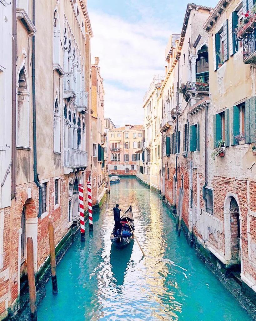 ButDansLaVie's tweet photo. Partir à Venise en amoureux 😍🇮🇹 https://t.co/qvVHpX4Xvb